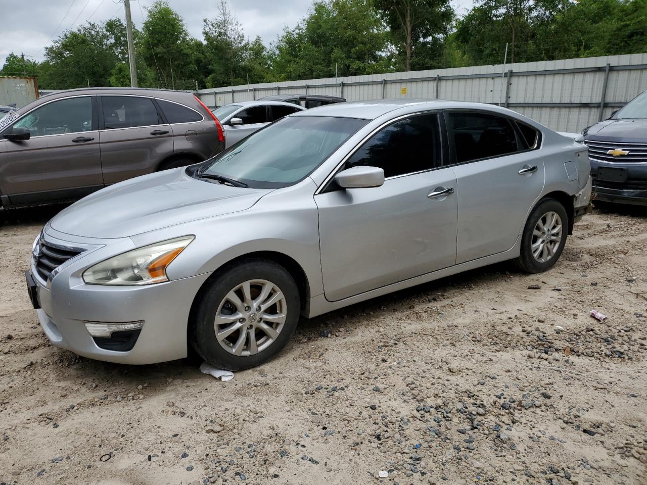  Salvage Nissan Altima