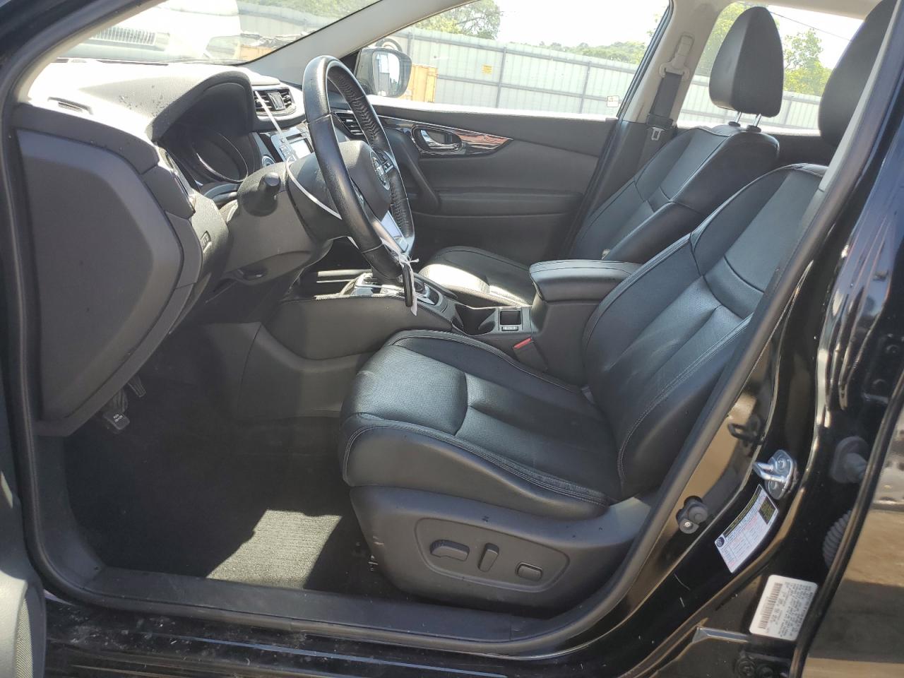JN1BJ1CR9HW125435 NISSAN ROGUE 2017