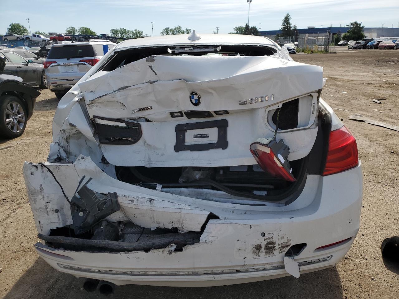 WBA8D9G52HNU59846 2017 BMW 330 Xi