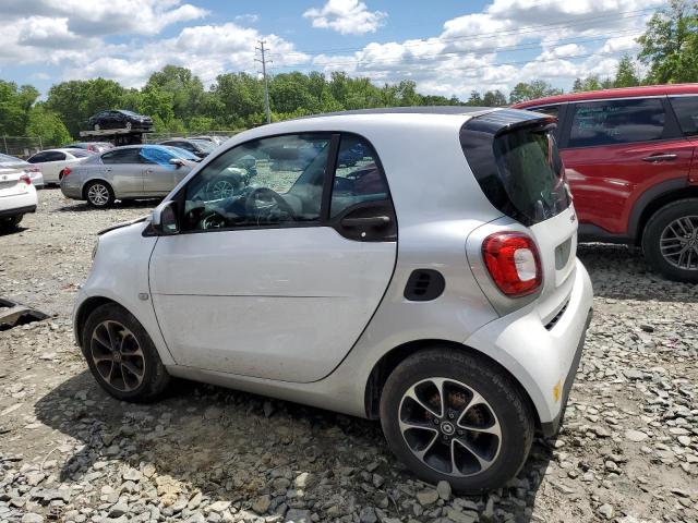 VIN WMEFJ5DA8GK044884 2016 Smart Fortwo no.2