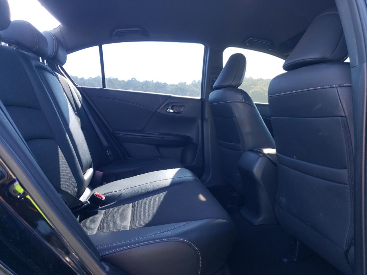 1HGCR2F51HA237864 HONDA ACCORD 2017