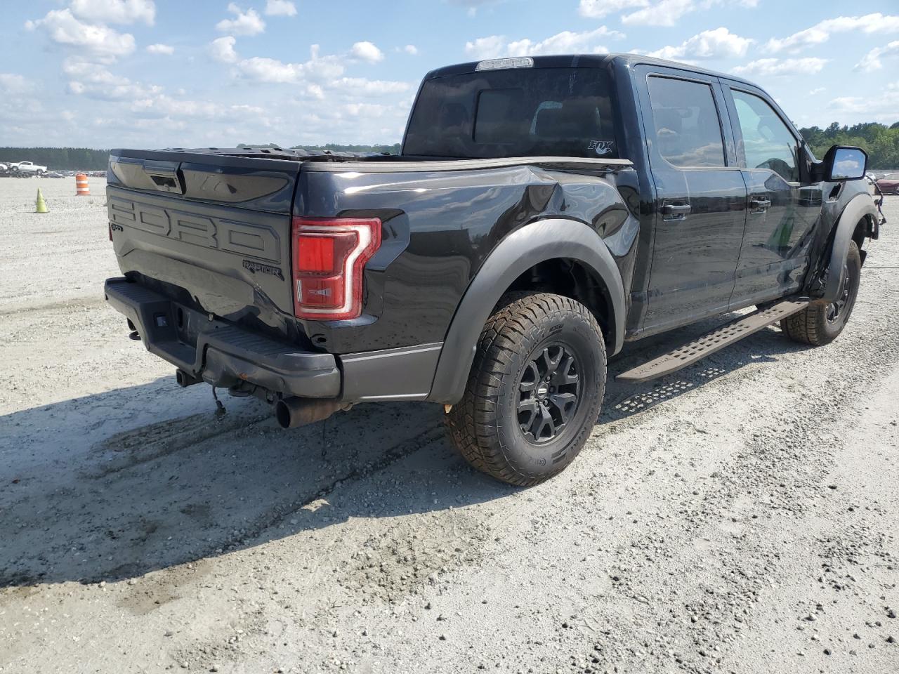 1FTFW1RG2HFC34843 FORD F150 2017