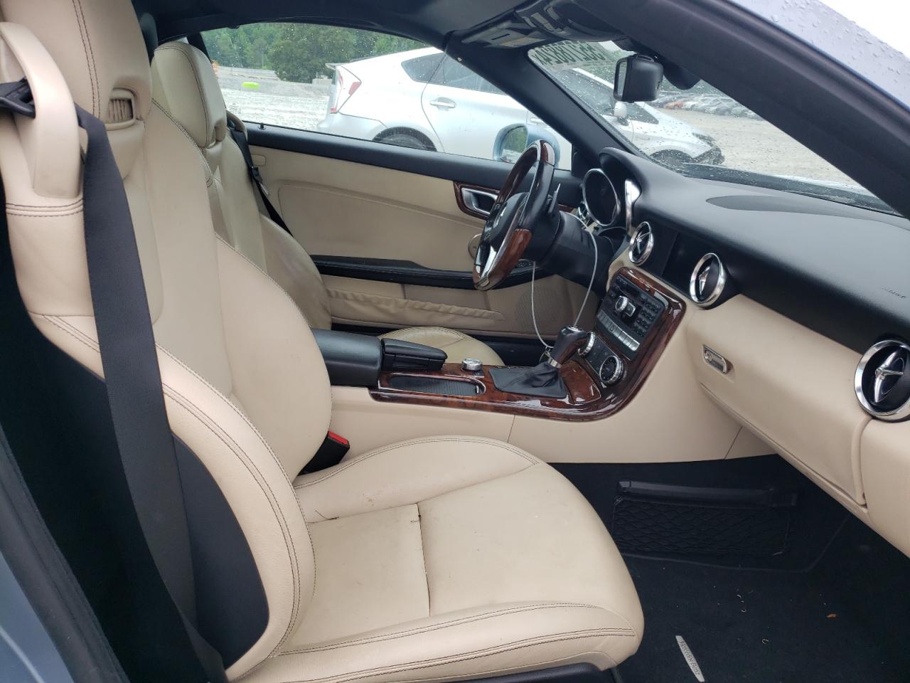 WDDPK5HA2CF012967 2012 Mercedes-Benz Slk 350