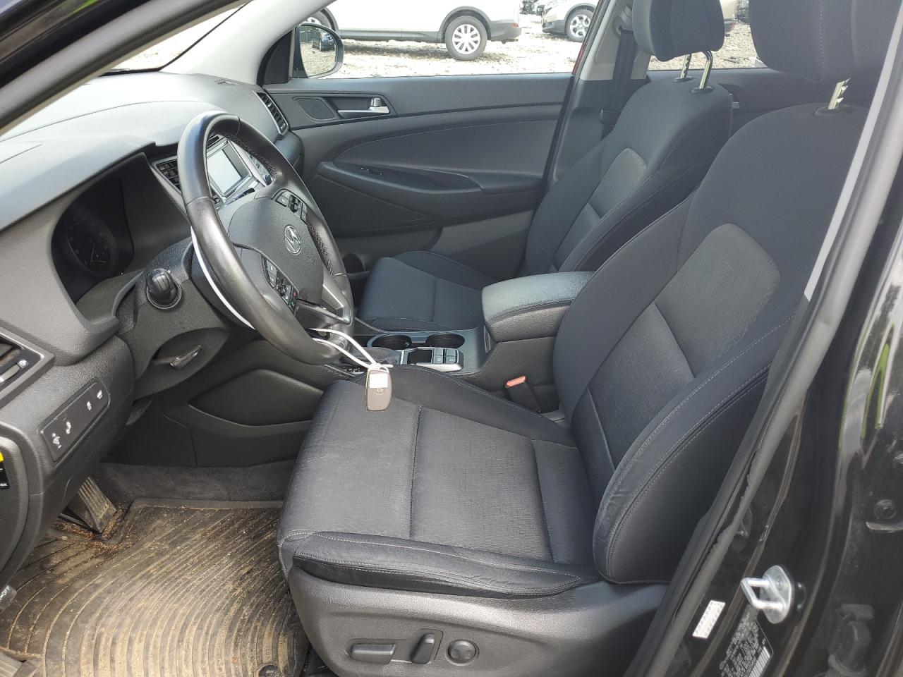 KM8J33A22GU054640 2016 Hyundai Tucson Limited