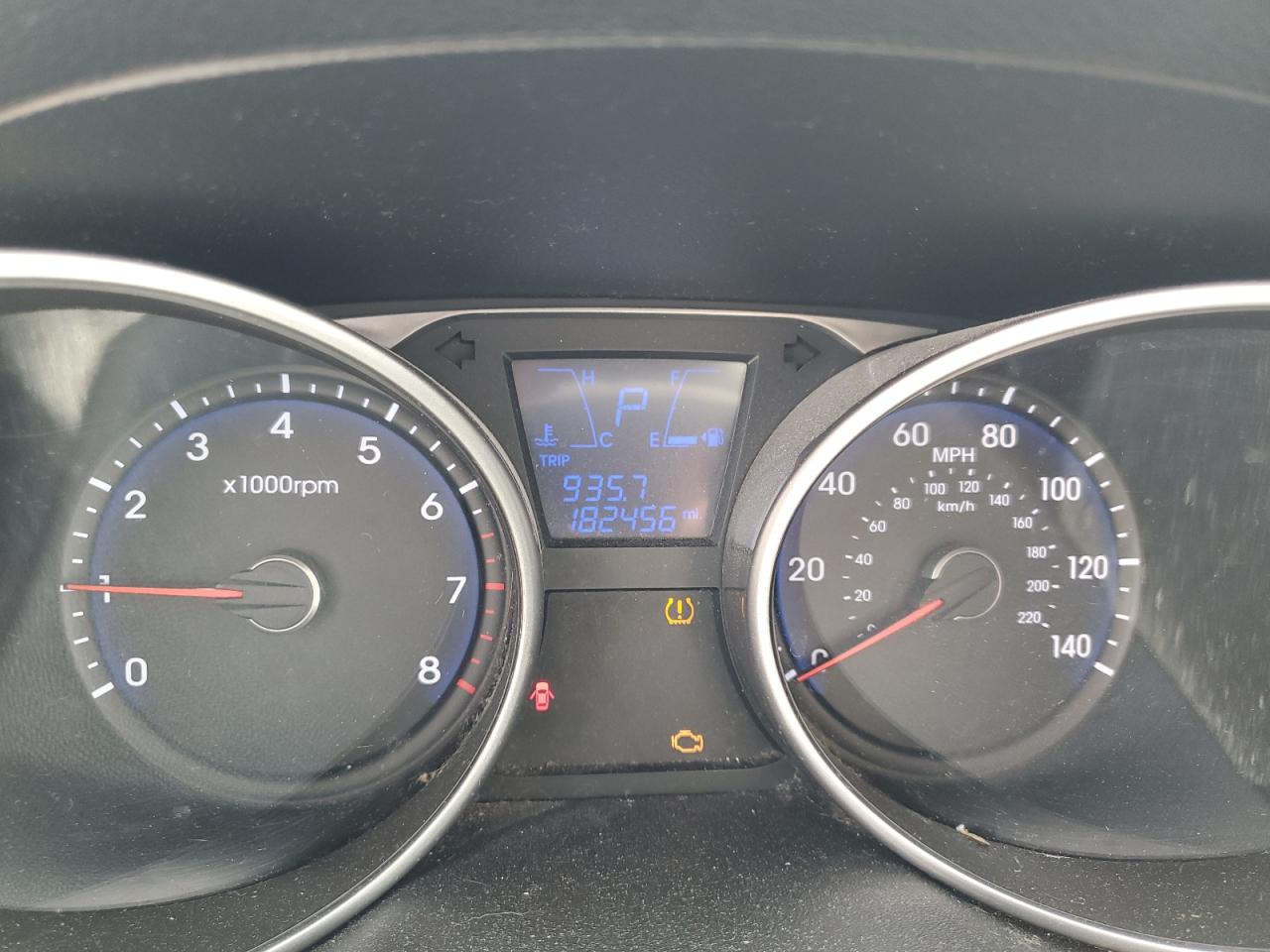 KM8JU3ACXBU275496 2011 Hyundai Tucson Gls