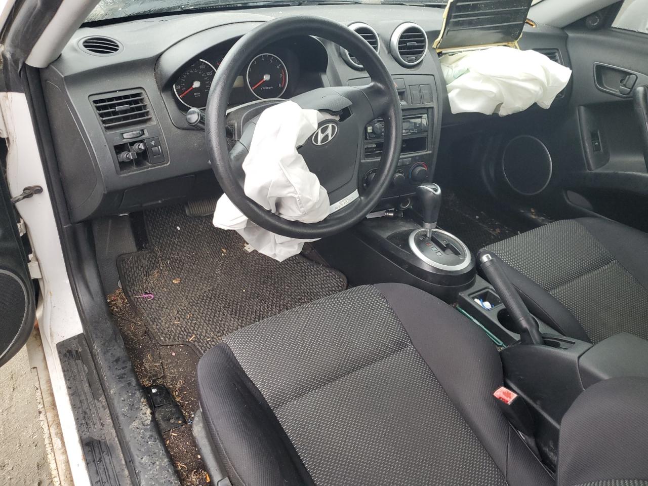 KMHHM65D55U161431 2005 Hyundai Tiburon