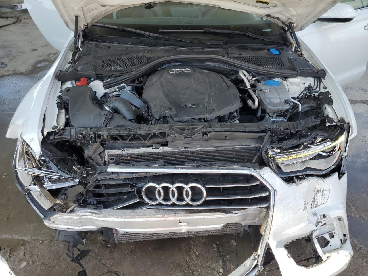 WAUC8AFC4JN051077 2018 Audi A6 Premium