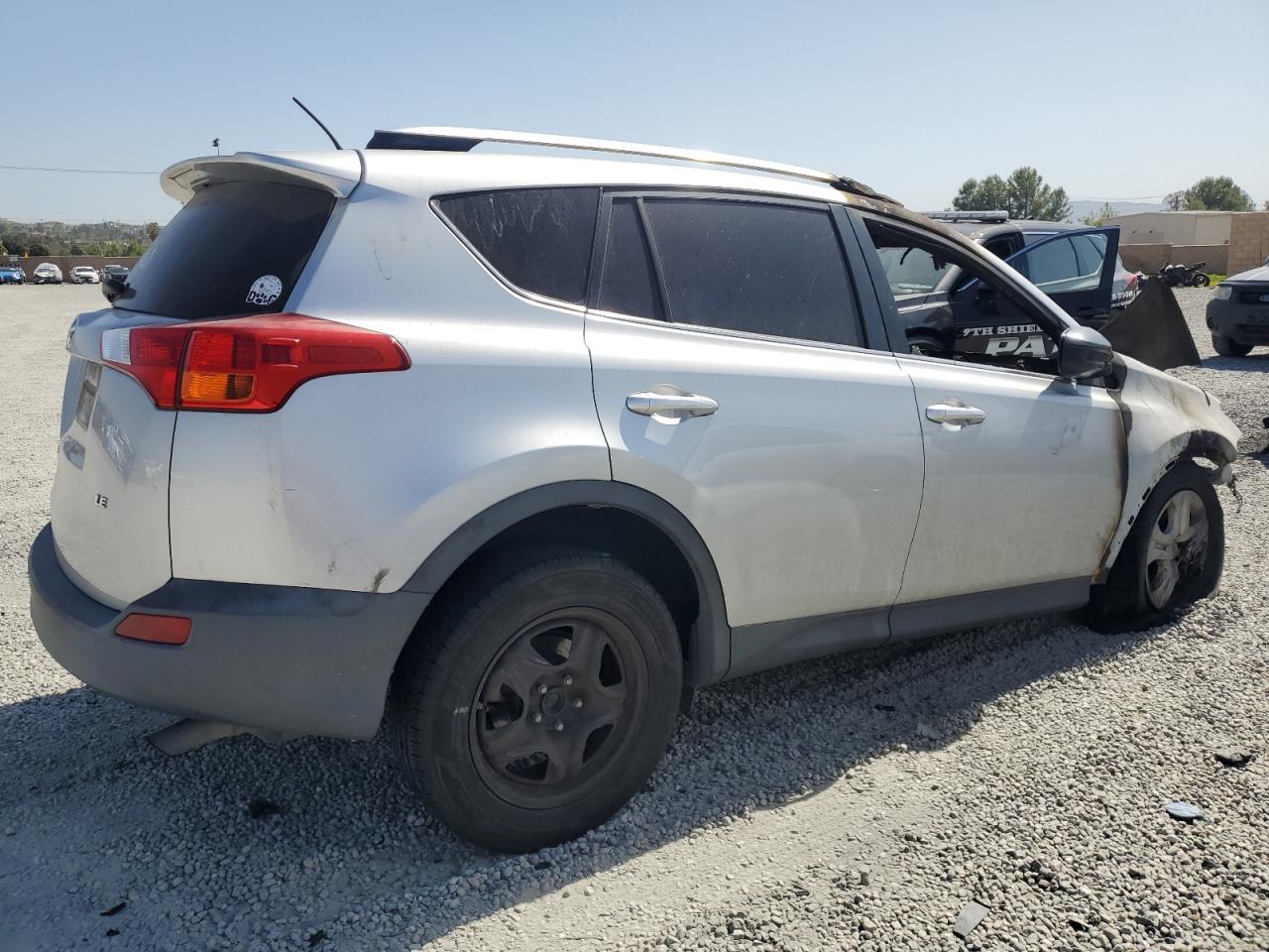 JTMZFREV5FJ025607 2015 Toyota Rav4 Le