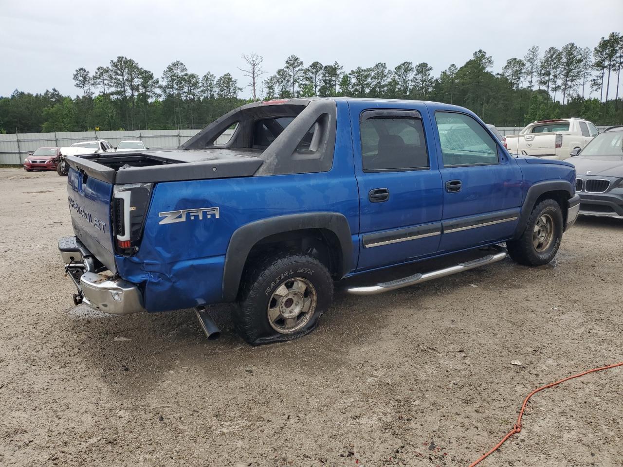 3GNEC13T03G303683 2003 Chevrolet Avalanche C1500