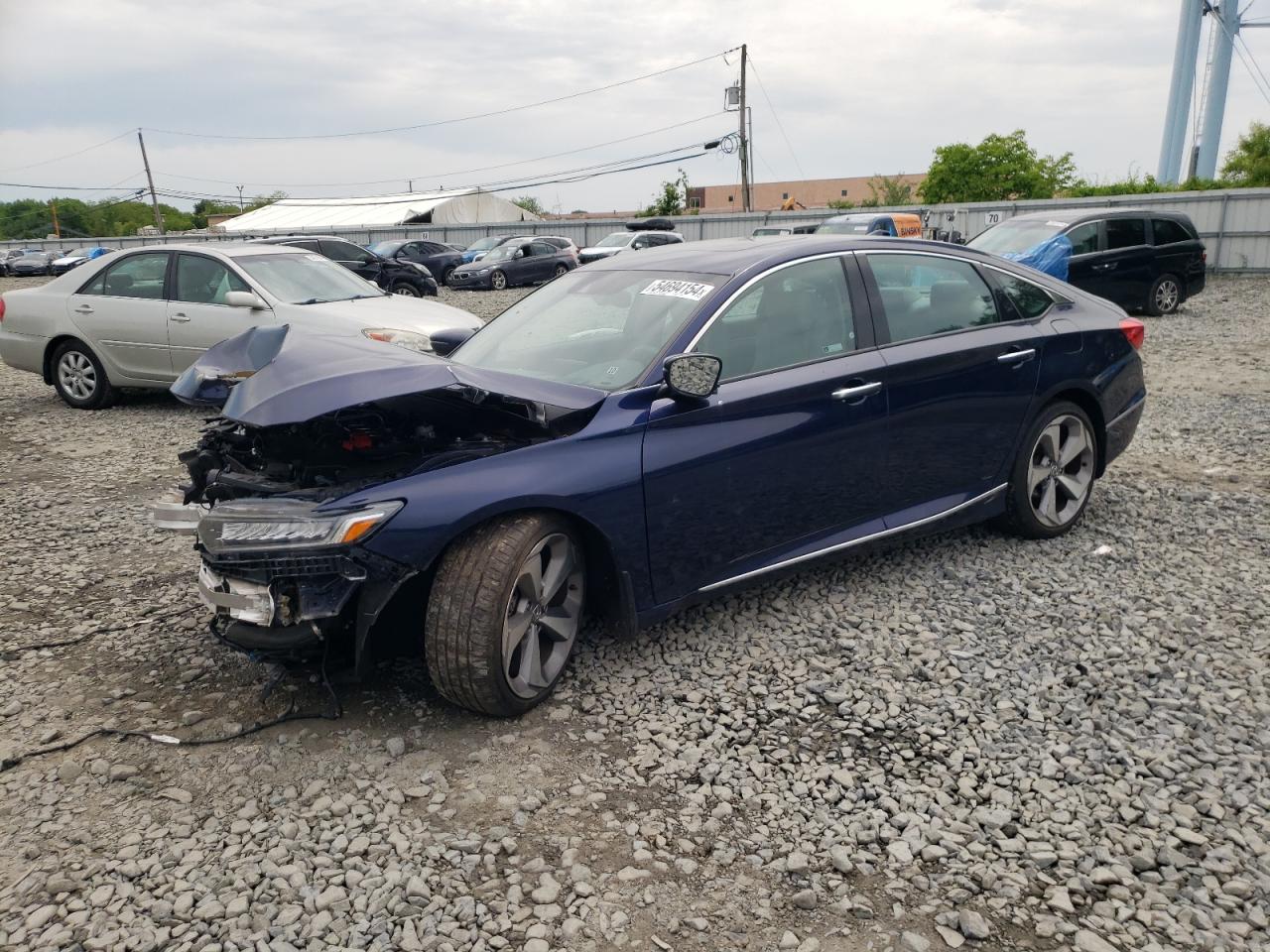 1HGCV1F92JA015493 2018 Honda Accord Touring