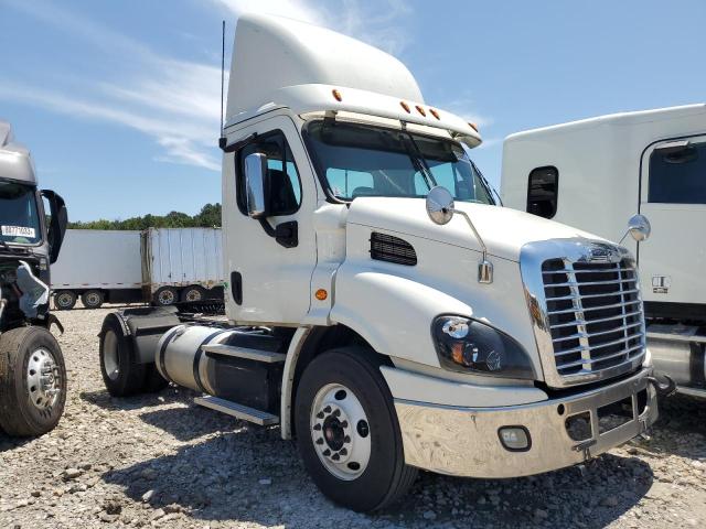 Lot #2535281828 2018 FREIGHTLINER CASCADIA 1 salvage car