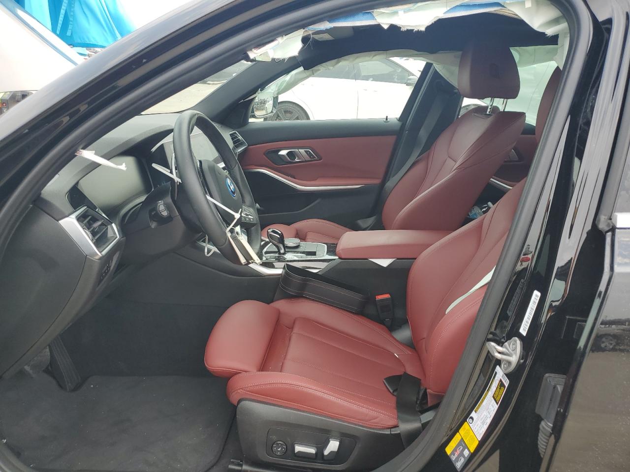 3MW5P7J00N8C72776 2022 BMW 330E