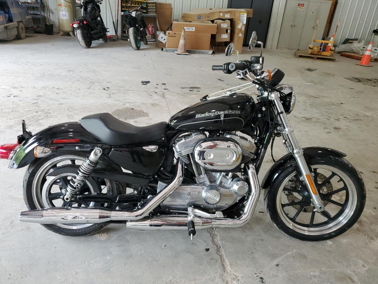 1HD4CR219HC435515 HARLEY-DAVIDSON XL883 SUPE 2017