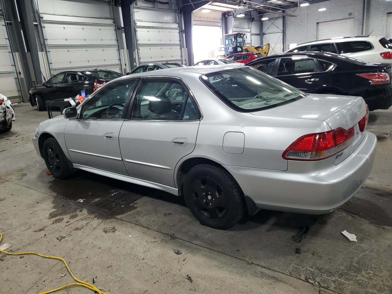 1HGCG16562A010886 2002 Honda Accord Ex