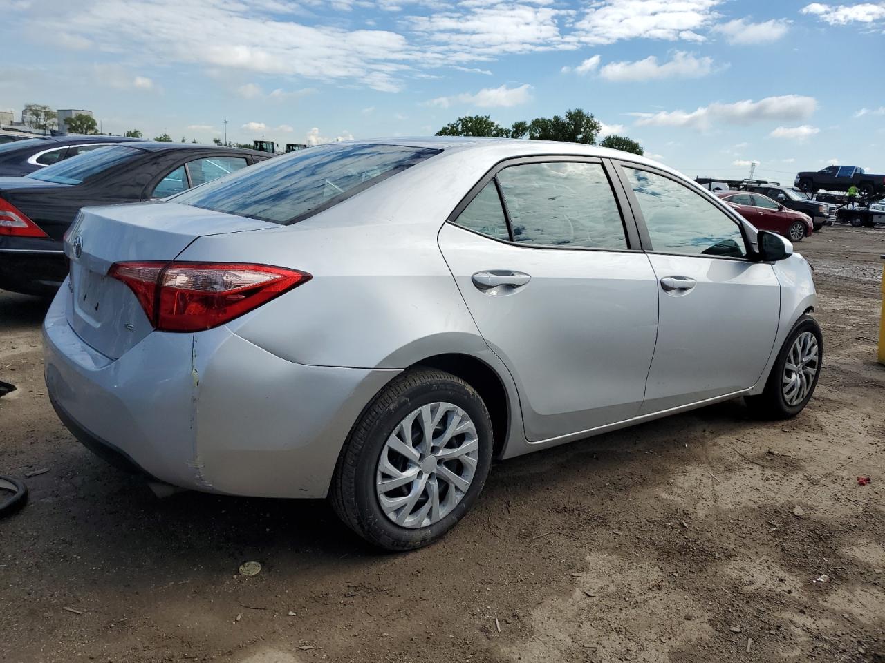 2T1BURHE5HC889588 TOYOTA COROLLA 2017