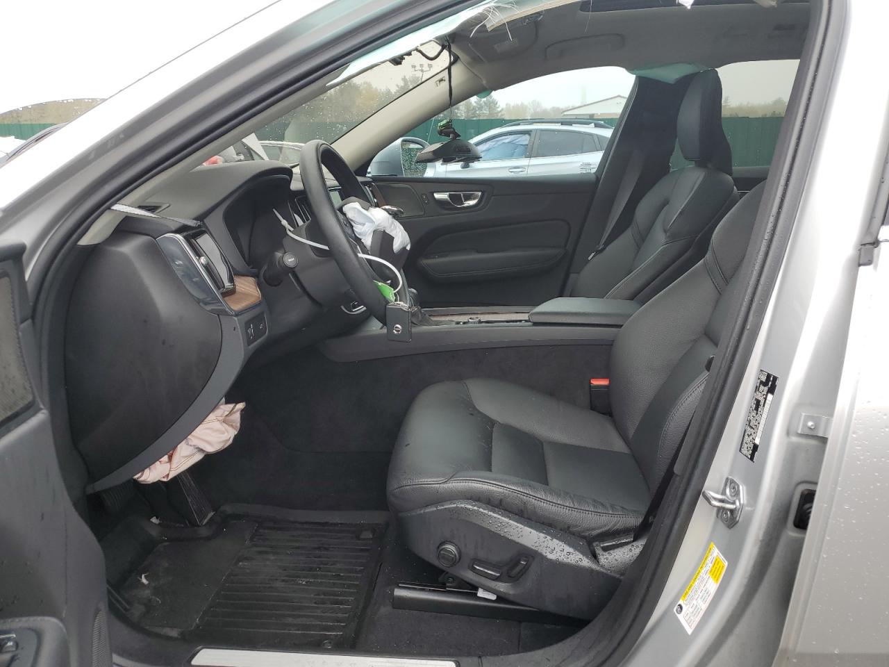 YV4102RK8M1835393 2021 Volvo Xc60 T5 Momentum