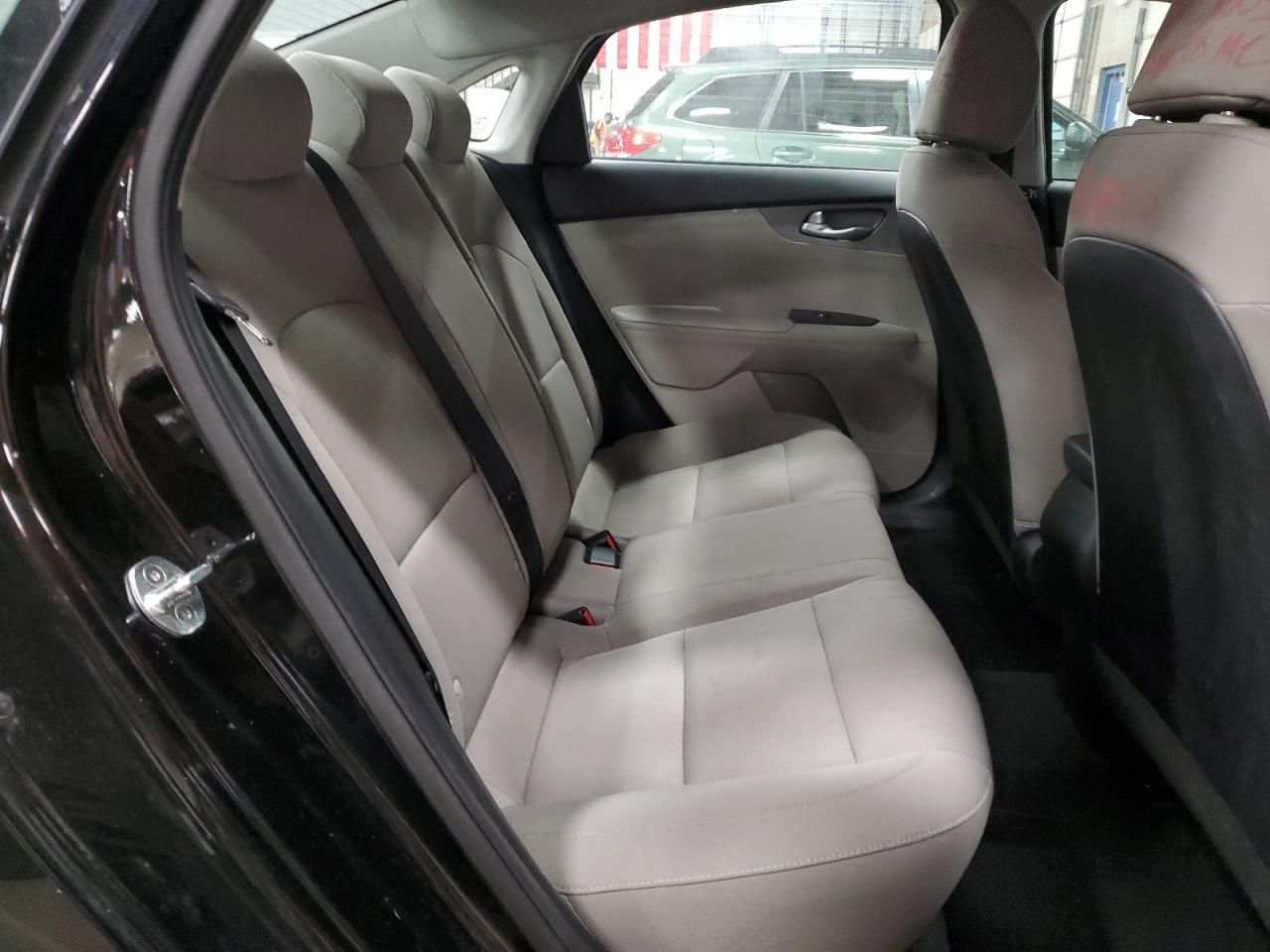 3KPF24AD8KE069672 2019 Kia Forte Fe