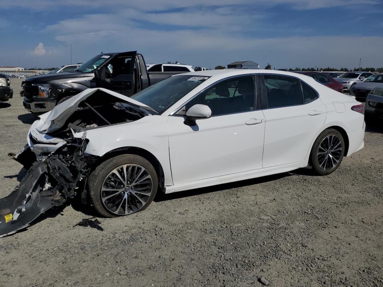 4T1B11HK5JU114356 TOYOTA CAMRY 2018
