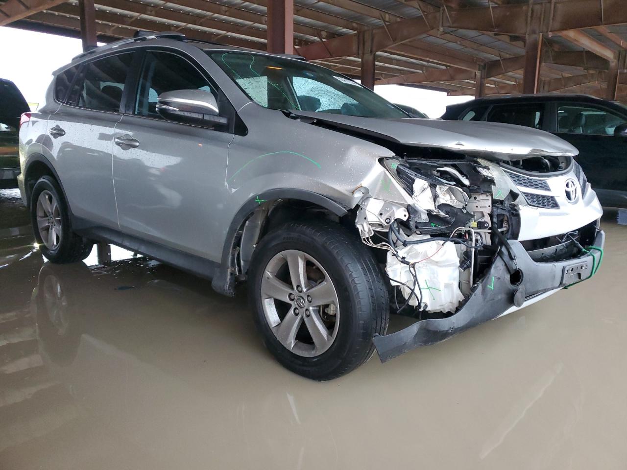 2T3WFREV6FW211760 2015 Toyota Rav4 Xle