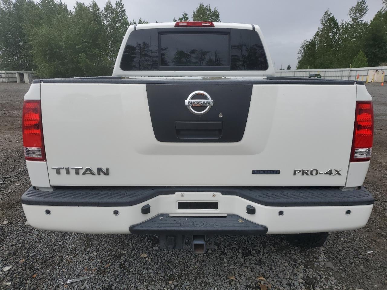 1N6BA0EC8BN323546 2011 Nissan Titan S