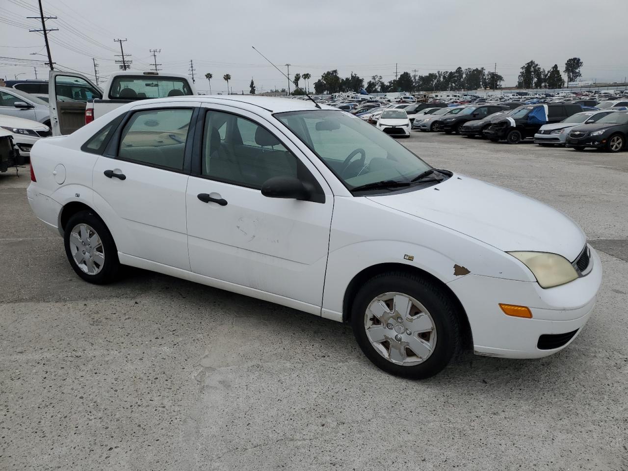 1FAHP34N97W359592 2007 Ford Focus Zx4