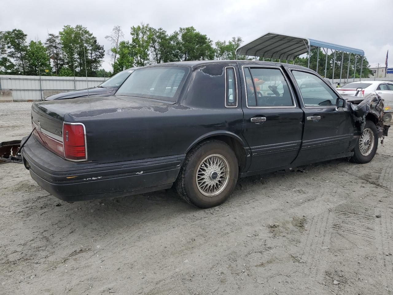 1LNLM81W4PY717219 1993 Lincoln Town Car Executive