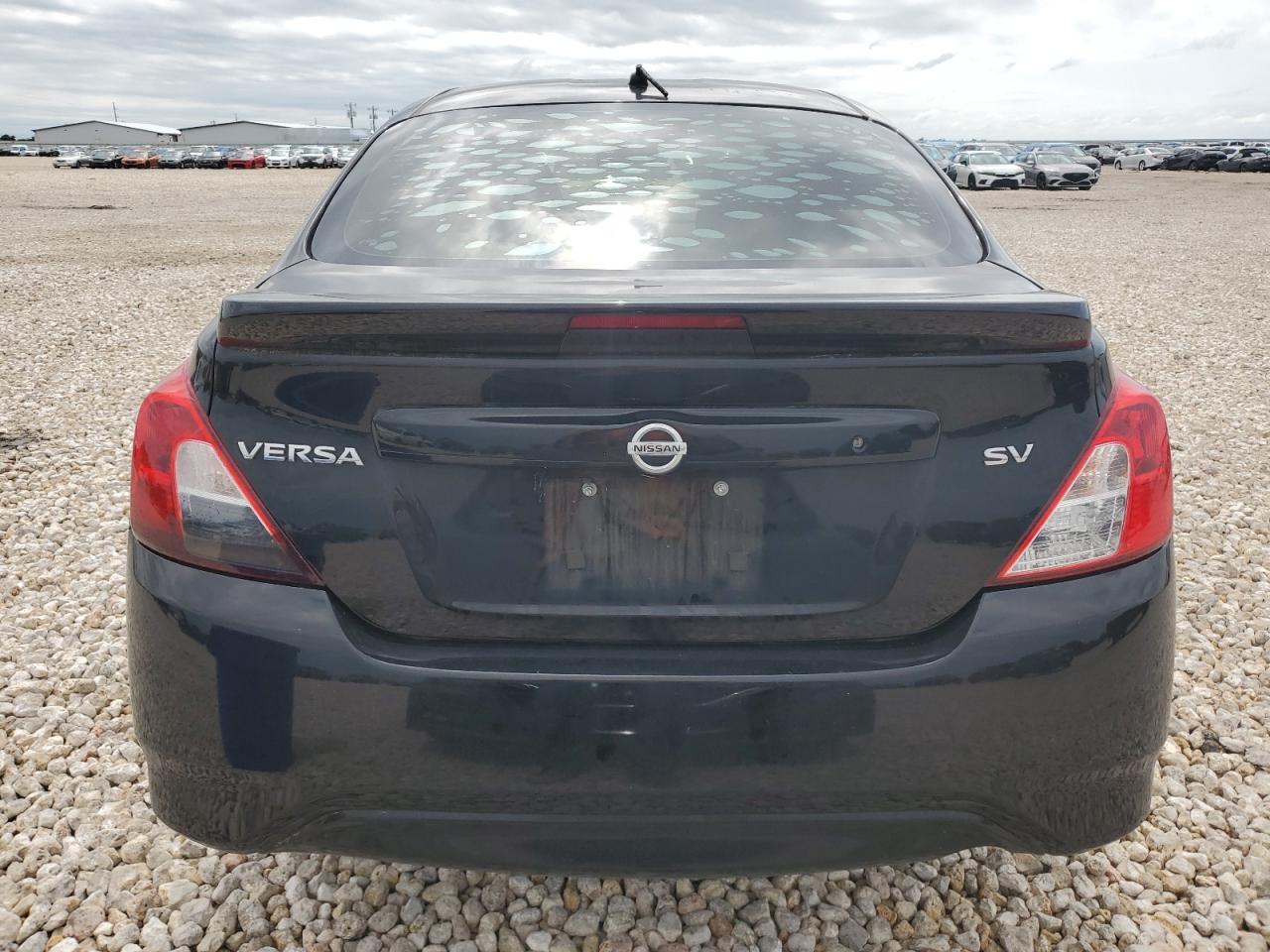 3N1CN7AP8HL875668 2017 Nissan Versa S