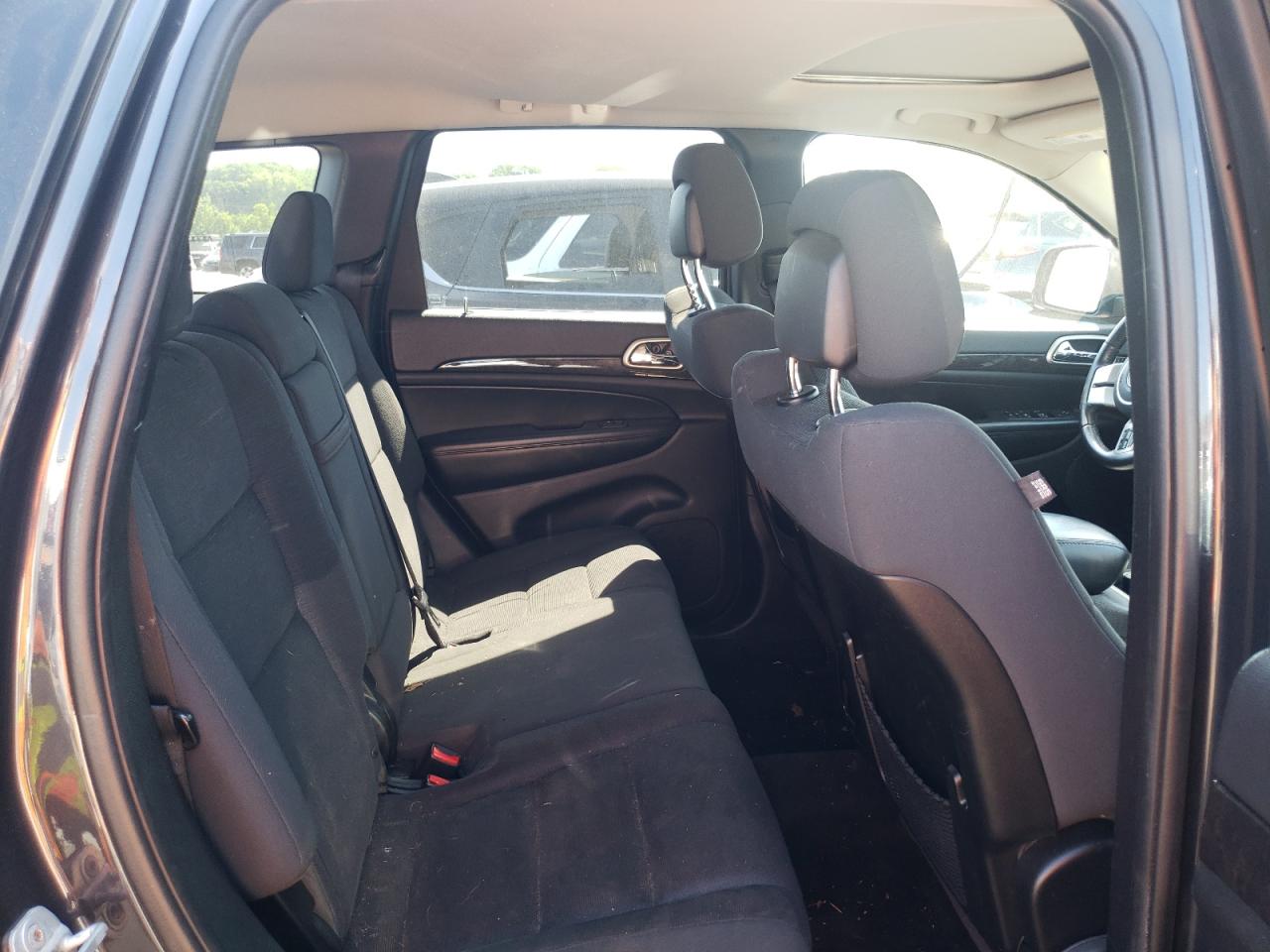 1C4RJFAG4CC208355 2012 Jeep Grand Cherokee Laredo