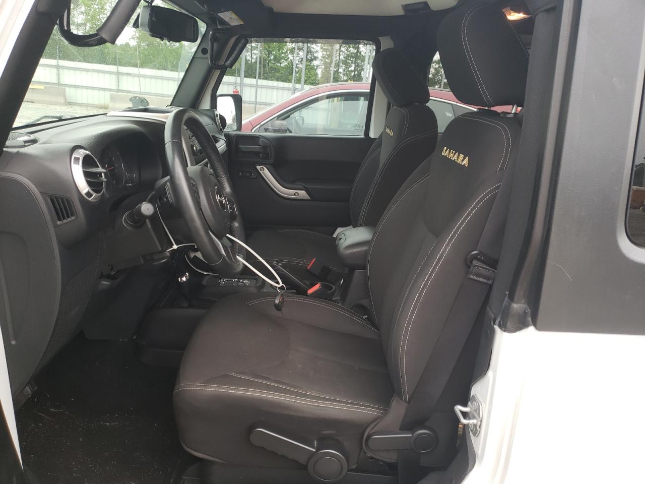 1C4AJWBG4FL683374 2015 Jeep Wrangler Sahara