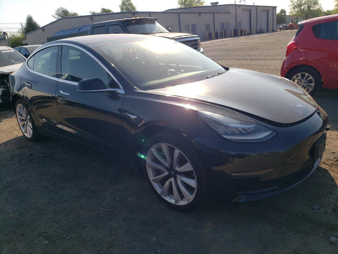 5YJ3E1EA3JF078362 2018 Tesla Model 3