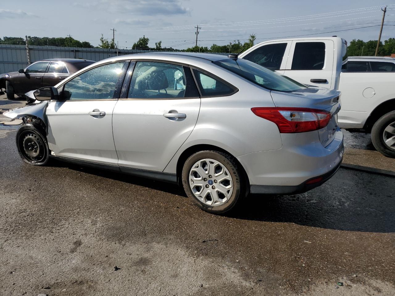 1FAHP3F22CL278612 2012 Ford Focus Se