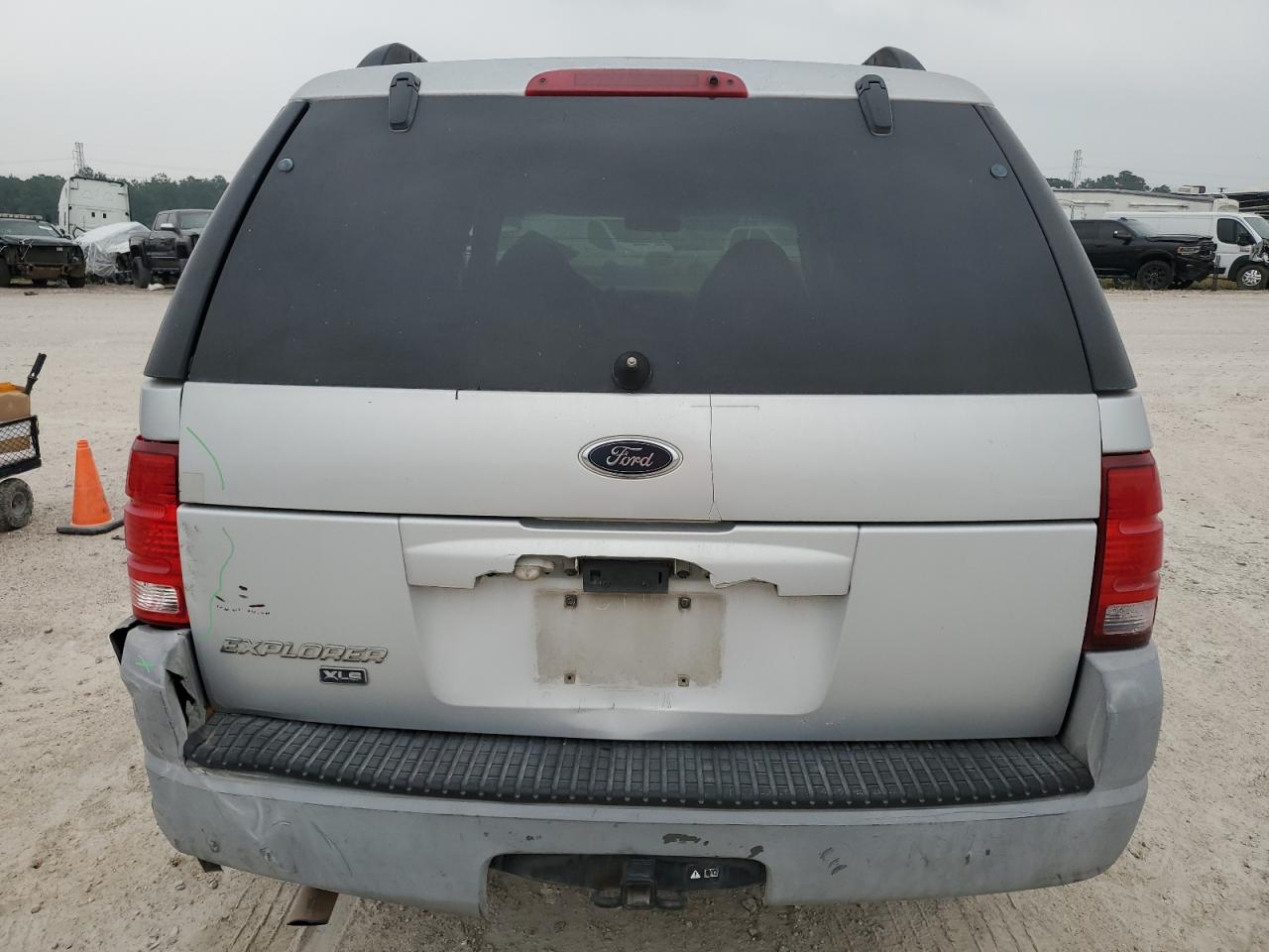 1FMZU62E32UB07347 2002 Ford Explorer Xls