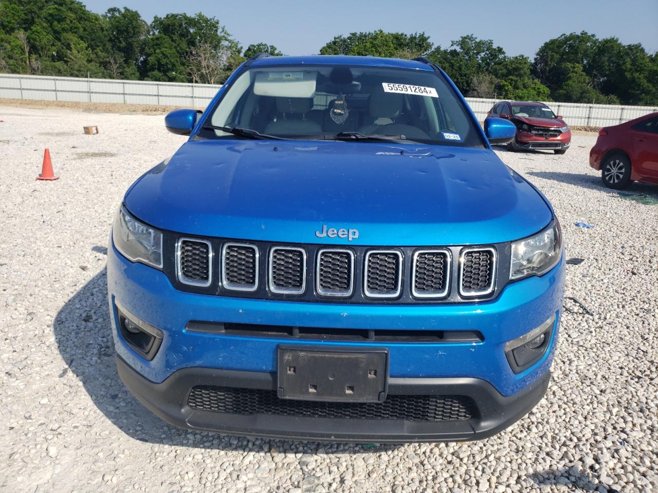 3C4NJCBB5JT233279 2018 Jeep Compass Latitude