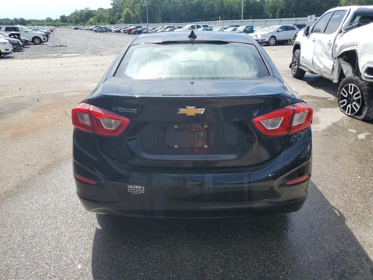 2019 Chevrolet Cruze Ls vin: 1G1BC5SM9K7149331