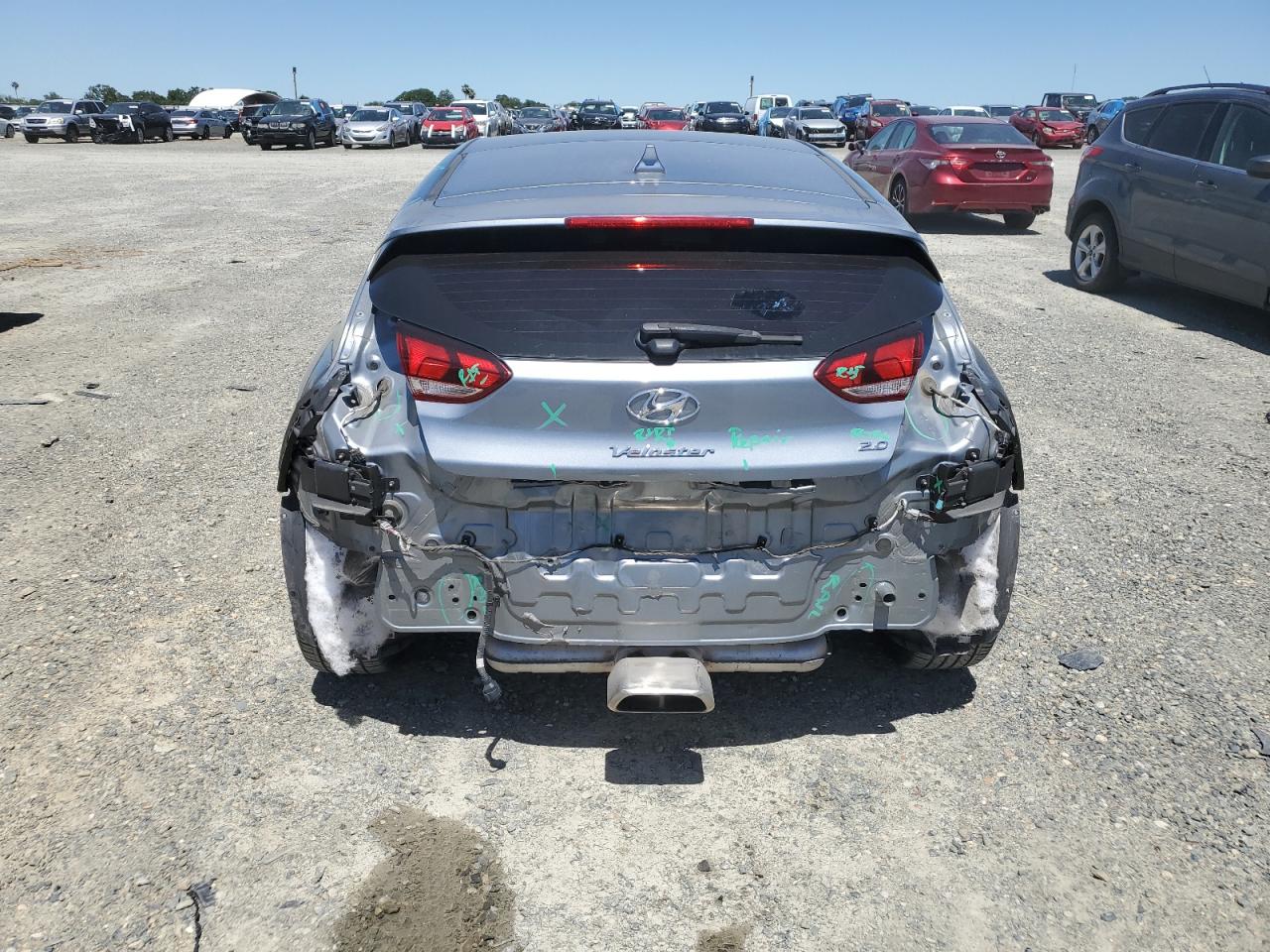 KMHTG6AF3KU015128 2019 Hyundai Veloster Base