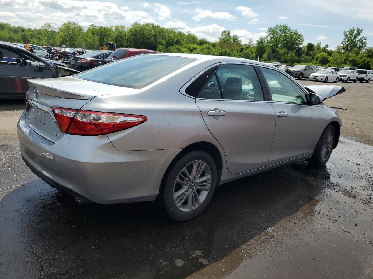 4T1BF1FK2GU131208 2016 Toyota Camry Le