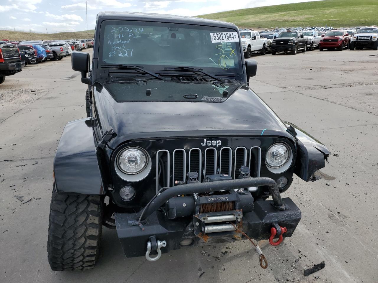 1C4BJWEG9JL918845 2018 Jeep Wrangler Unlimited Sahara