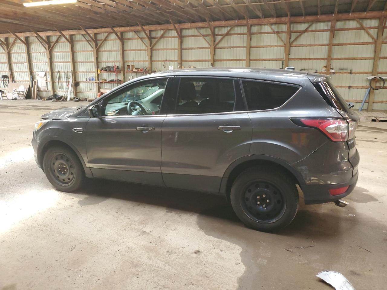 1FMCU0GD8HUE78192 2017 Ford Escape Se