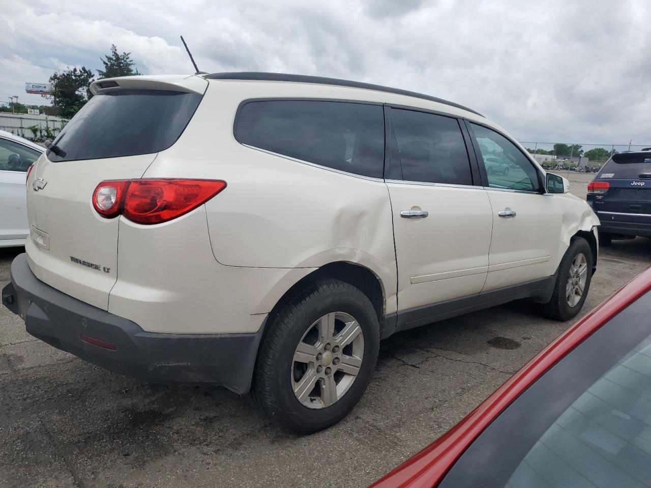 1GNKRGEDXBJ232709 2011 Chevrolet Traverse Lt