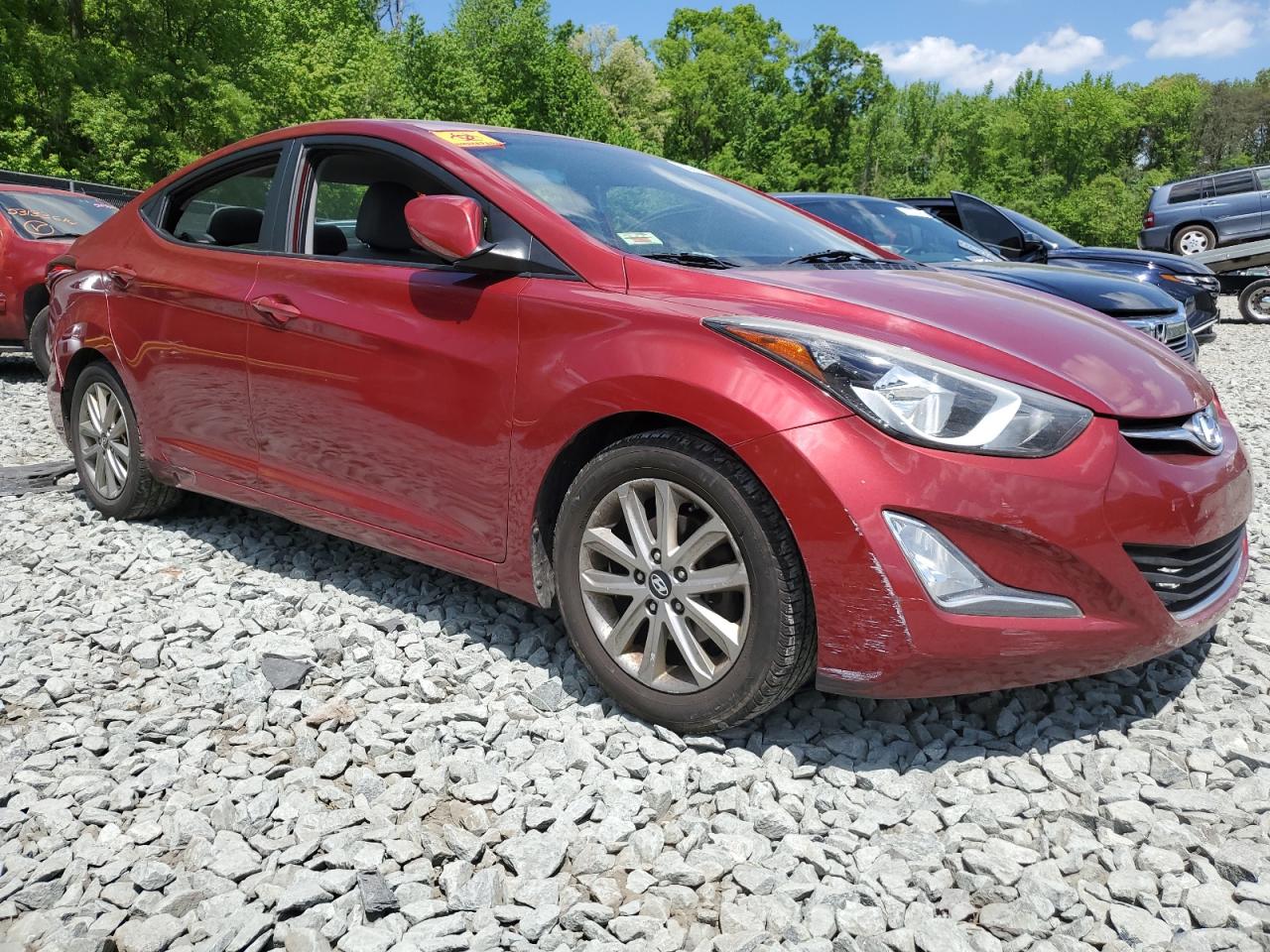 5NPDH4AE1EH469393 2014 Hyundai Elantra Se