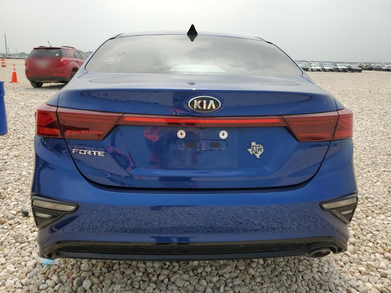 3KPF24AD9ME398318 2021 Kia Forte Fe