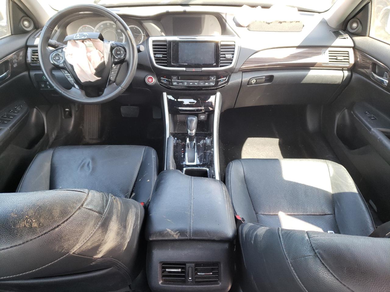 1HGCR3F00GA020511 HONDA ACCORD 2016