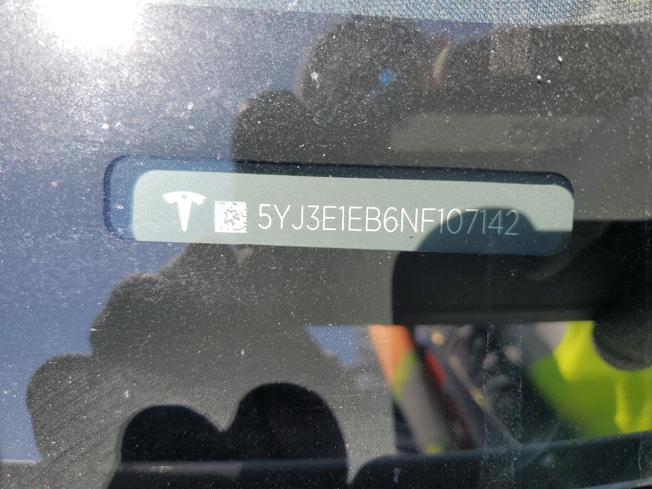 5YJ3E1EB6NF107142 2022 Tesla Model 3