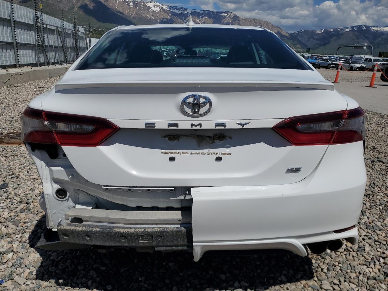 2022 Toyota Camry Se vin: 4T1G11AK5NU696092