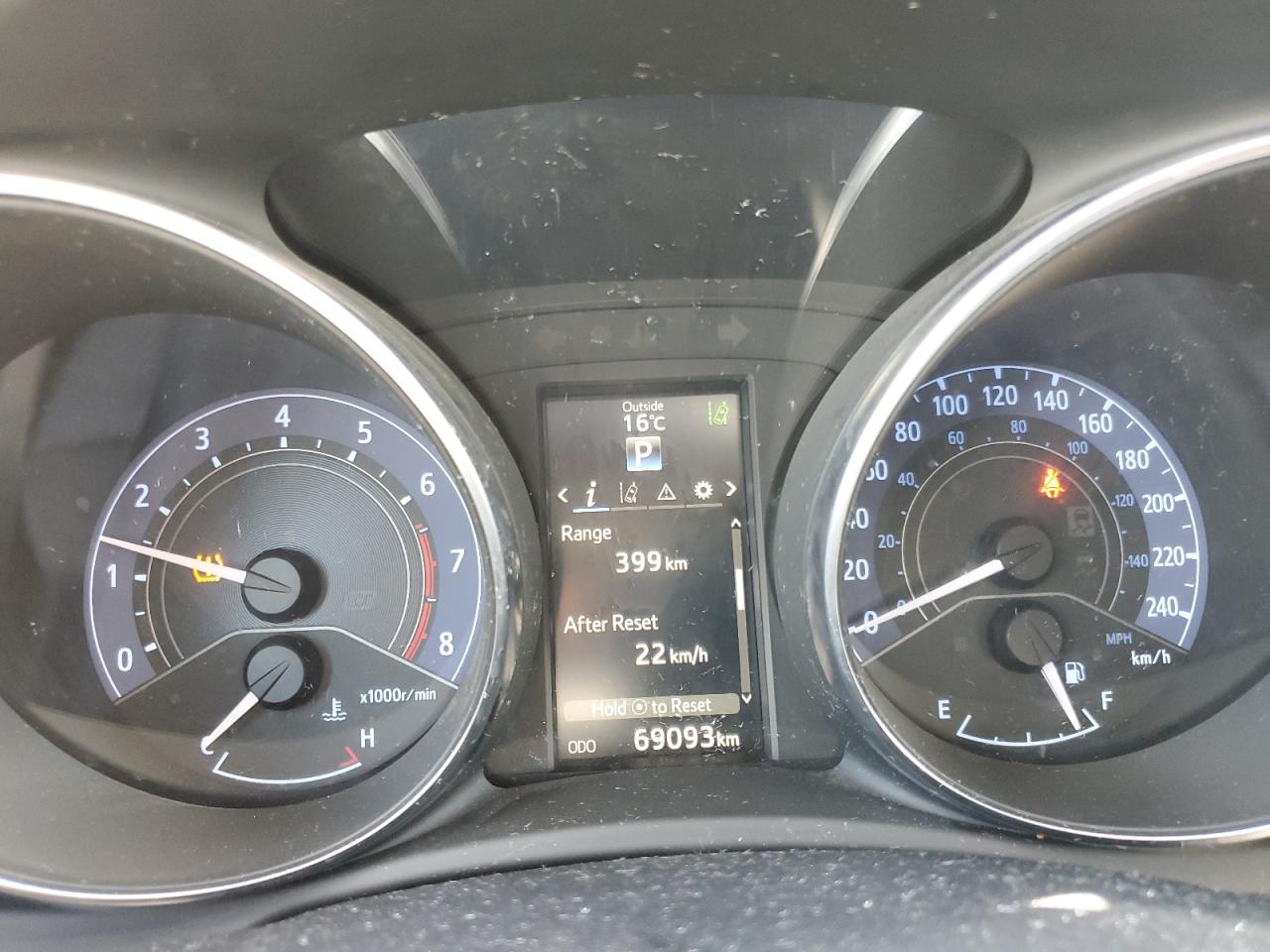 JTNKARJE5JJ567929 TOYOTA COROLLA 2018