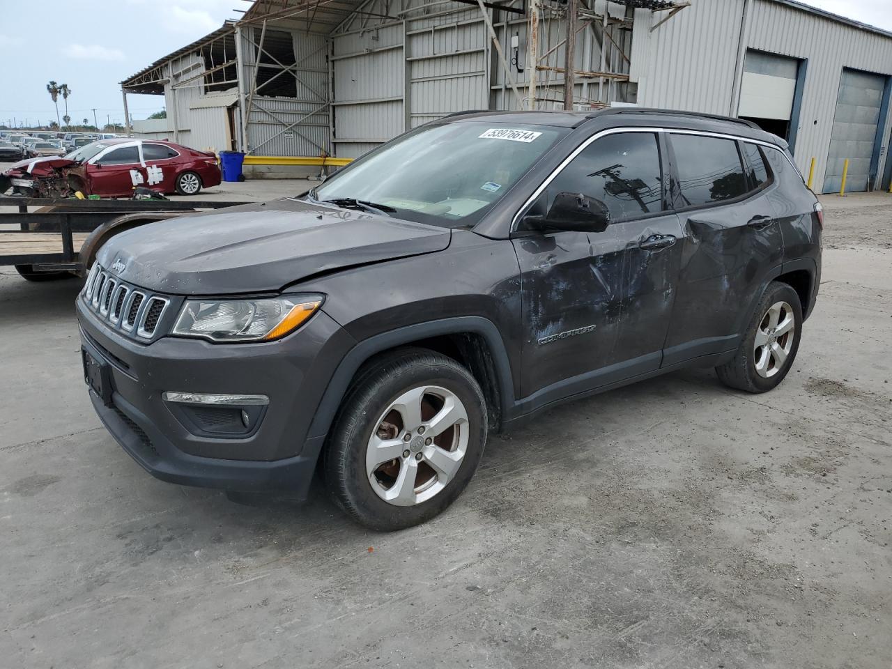 2018 Jeep Compass Latitude vin: 3C4NJCBB8JT145035