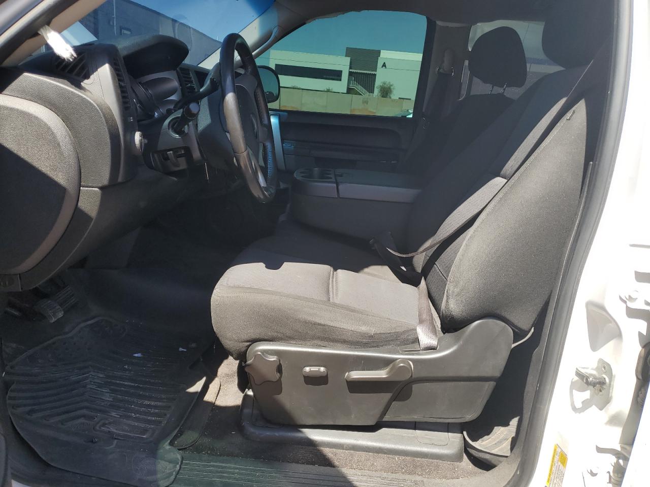 3GCRCSE33AG151960 2010 Chevrolet Silverado C1500 Lt