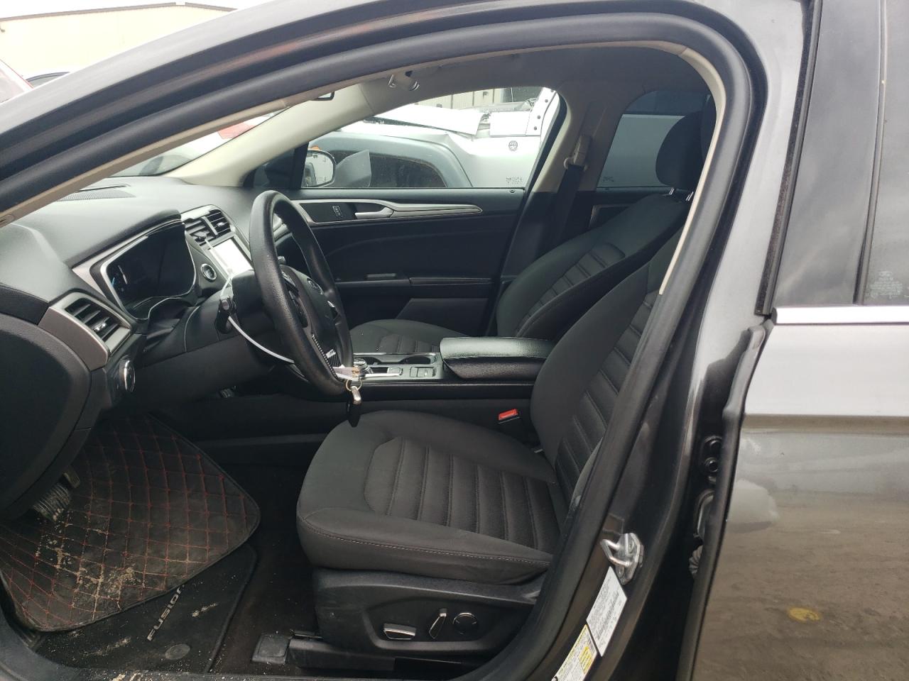 3FA6P0LU5KR141692 FORD FUSION 2019