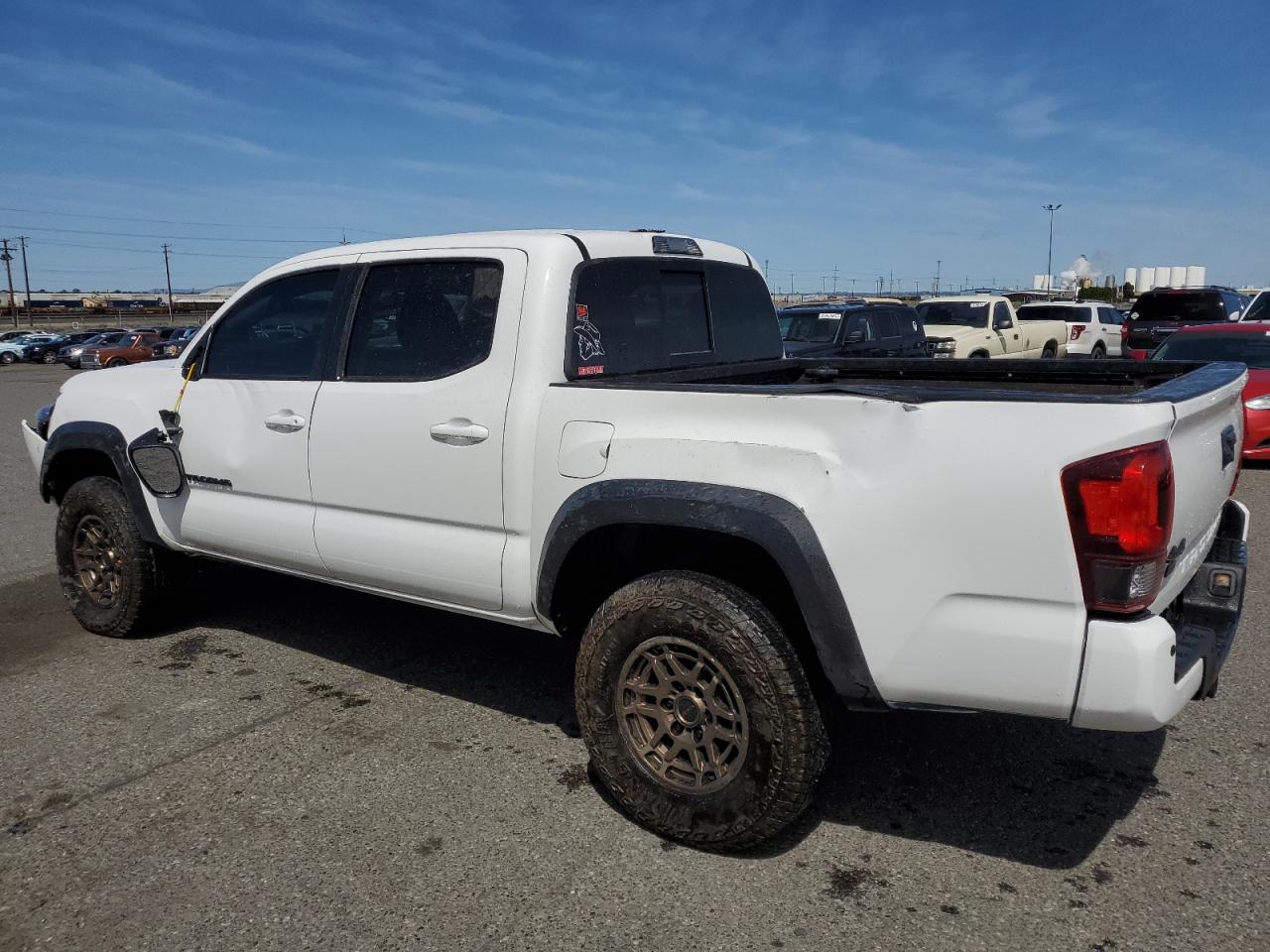 3TMCZ5AN6PM582266 2023 Toyota Tacoma Double Cab