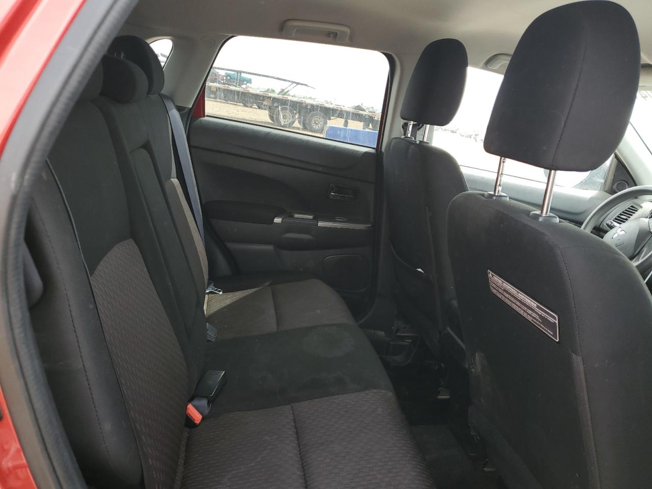 JA4AP3AU2JU017065 2018 Mitsubishi Outlander Sport Es